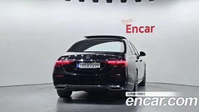 Mercedes-Benz S-Class 2021 — Photo 3/20
