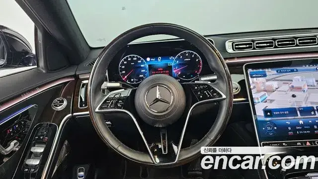 Mercedes-Benz S-Class 2021 — Photo 11/20