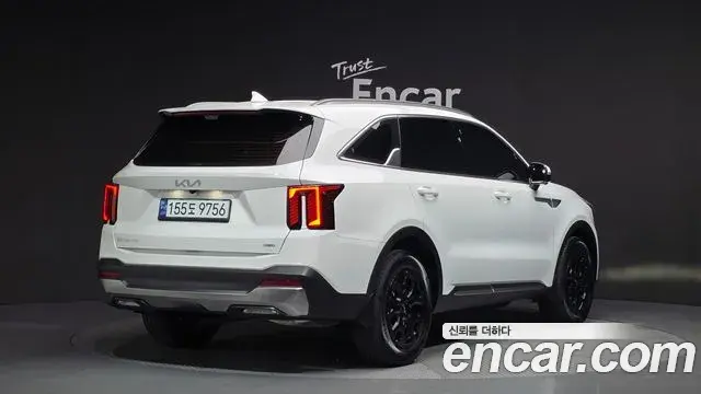 Kia Sorento 2024 — Фото 2/20