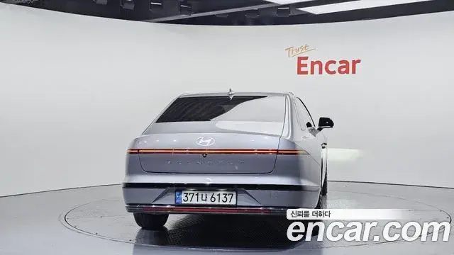 Hyundai Grandeur 2023 — Фото 4/20