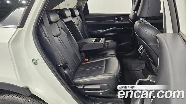 Kia Sorento 2022 — ფოტო 9/20