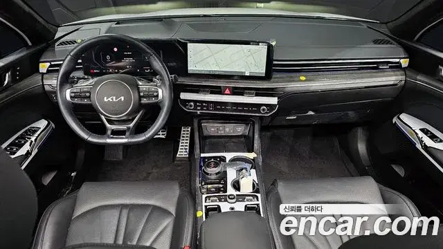 Kia K5 2023 — ფოტო 13/20