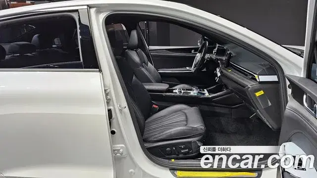 Kia K5 2023 — ფოტო 5/20