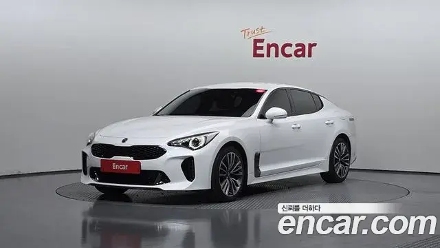 Kia Stinger 2018 — Photo 12/20