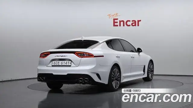 Kia Stinger 2018 — Photo 11/20