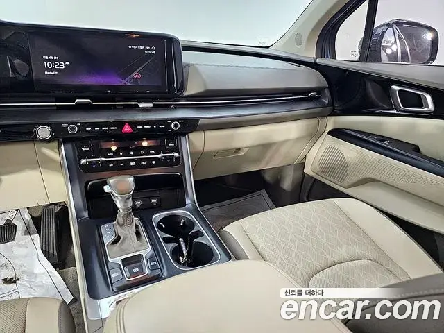 Kia Carnival 2021 — Photo 8/20