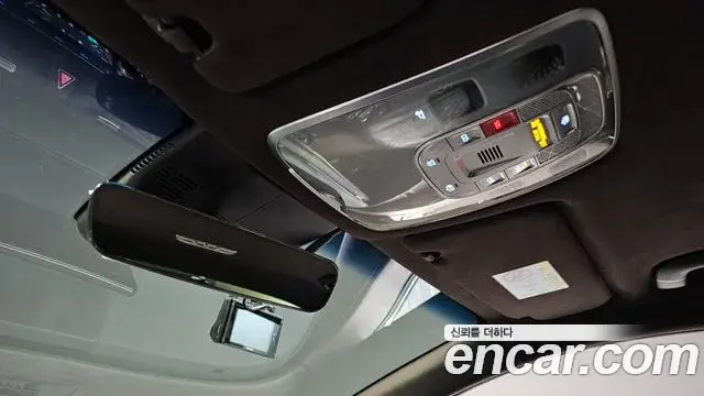 Genesis G80 2022 — Photo 1/20