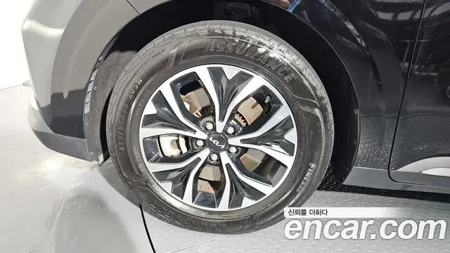 Kia Carnival 2022 — Photo 5/20