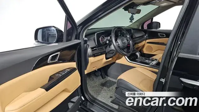 Kia Carnival 2022 — Photo 10/20