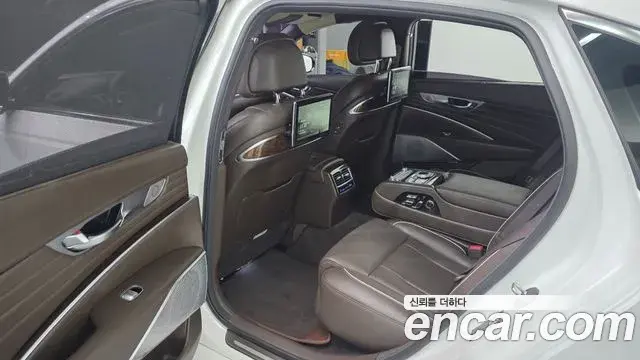 Kia The K9 2018 — ფოტო 2/20