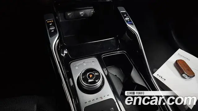 Kia Sorento 2023 — ფოტო 9/20