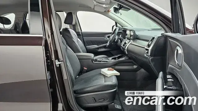 Kia Sorento 2023 — ფოტო 7/20