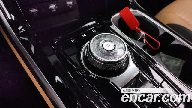 Kia Carnival 2022 — Şəkil 18/20