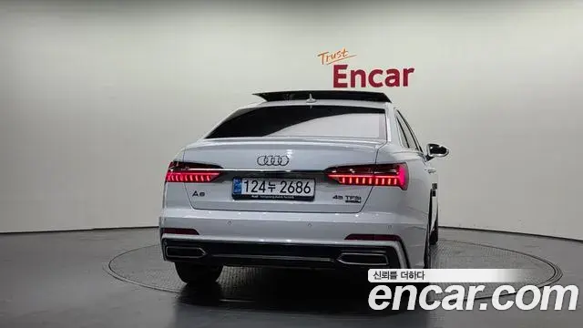 Audi A6 2021 — Şəkil 18/20
