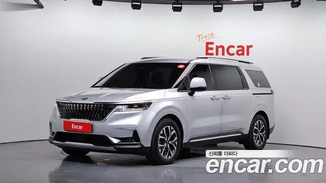 Kia Carnival 2020 — Фото 1/20