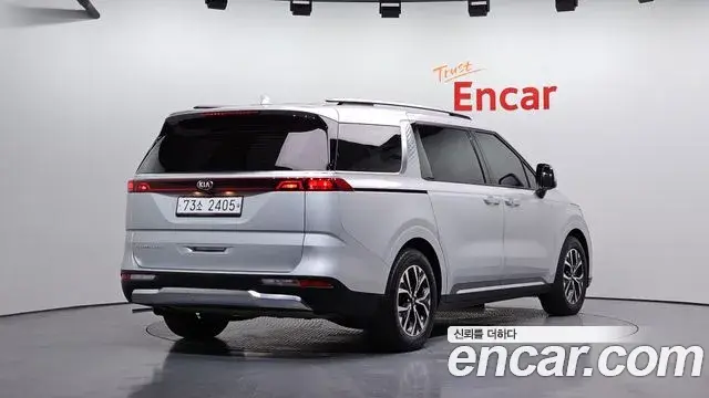 Kia Carnival 2020 — Фото 2/20