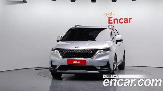 Kia Carnival 2020 — Фото 3/20