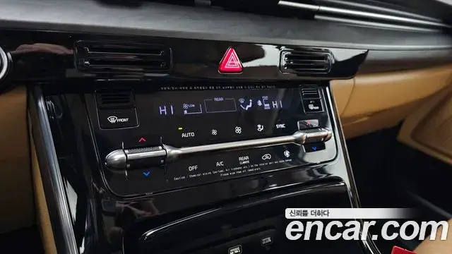 Kia Carnival 2020 — Фото 17/20