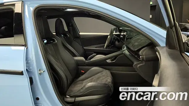 Hyundai The New Avante Hybrid 2022 — ფოტო 6/20