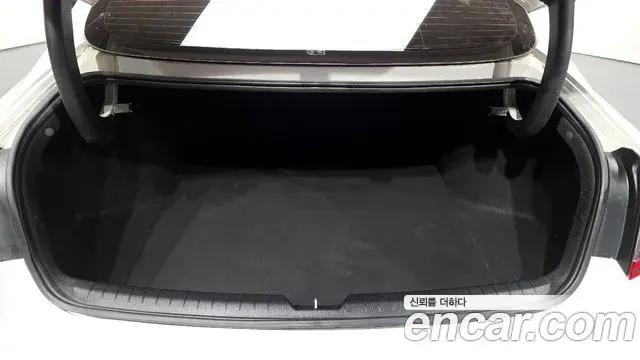 Hyundai Sonata Hybrid 2022 — Photo 3/20