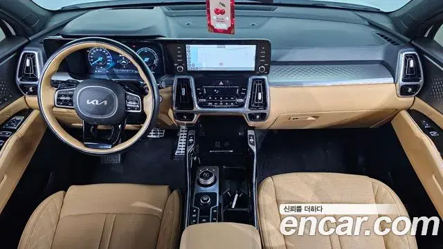 Kia Sorento 2023 — Photo 7/20