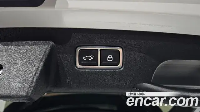 Kia Sorento 2023 — Photo 12/20