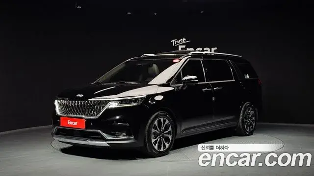 Kia Carnival 2020 — Фото 1/20