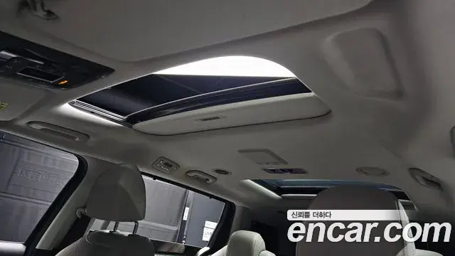 Kia Carnival 2020 — Фото 16/20