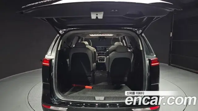 Kia Carnival 2020 — Фото 20/20