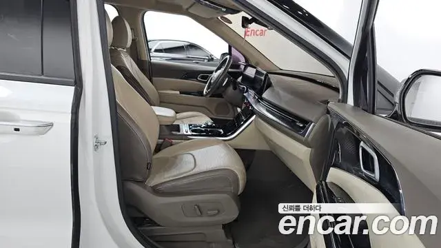 Kia Carnival 2021 — Photo 11/20