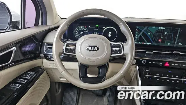 Kia Carnival 2021 — Photo 13/20