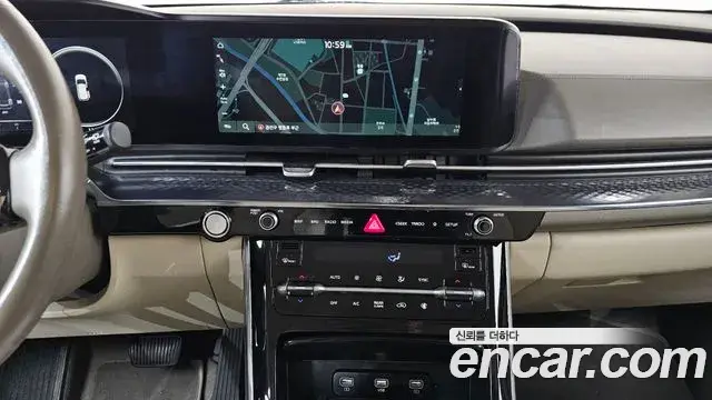 Kia Carnival 2021 — Photo 14/20