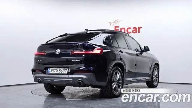 BMW X4 2021 — ფოტო 7/20