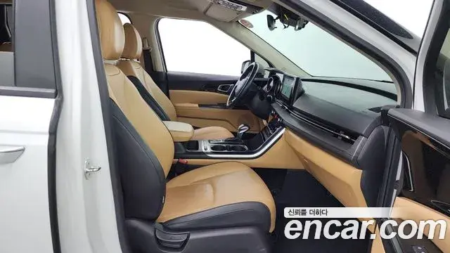 Kia Carnival 2022 — Фото 11/20