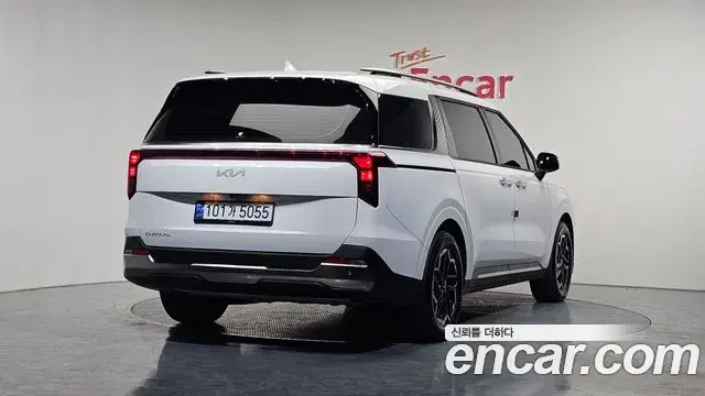 Kia Carnival 2024 — Photo 10/20