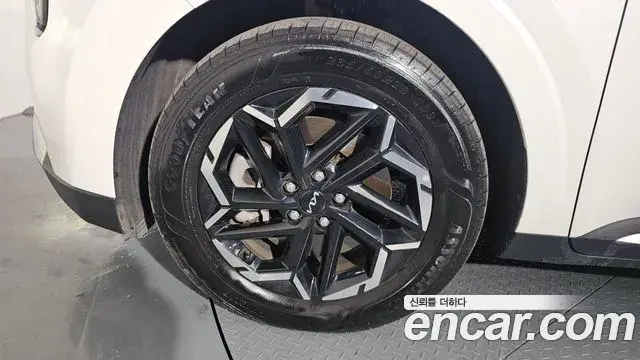 Kia Carnival 2024 — Photo 6/20