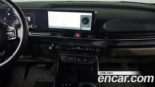 Kia Carnival 2024 — Photo 8/20