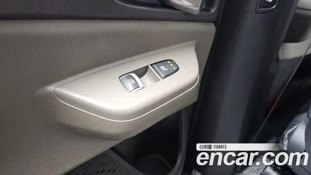 Kia Carnival 2024 — Photo 19/20