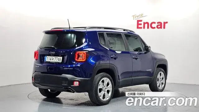Jeep Renegade 2021 — Photo 3/20