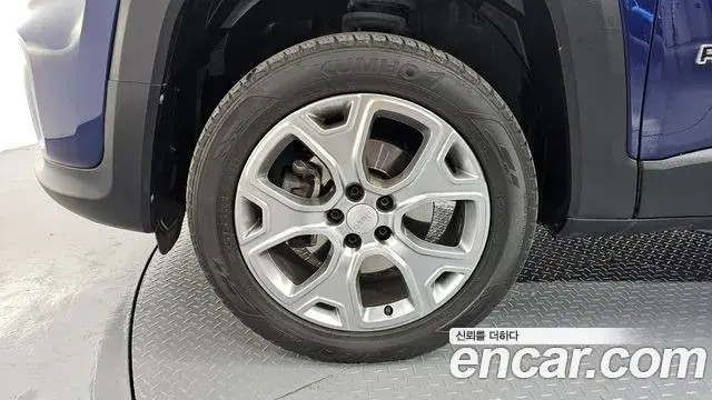Jeep Renegade 2021 — Photo 12/20