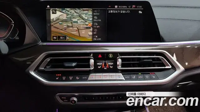 BMW X5 2022 — ფოტო 16/20