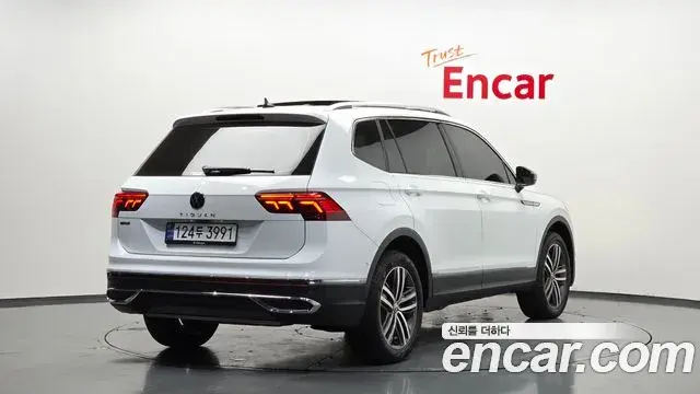 Volkswagen Tiguan Allspace 2024 — ფოტო 18/20