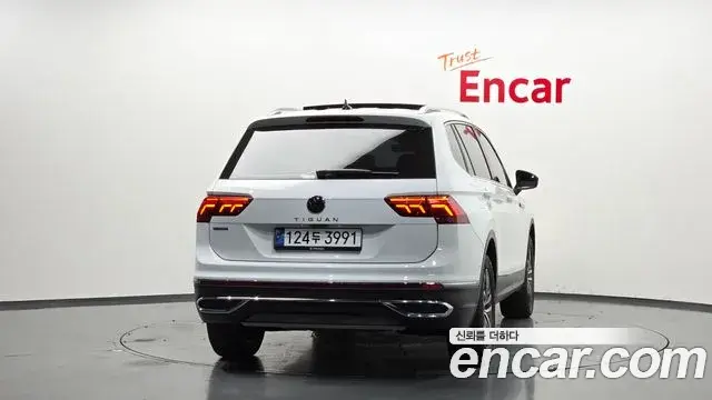 Volkswagen Tiguan Allspace 2024 — ფოტო 10/20