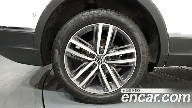 Volkswagen Tiguan Allspace 2024 — ფოტო 11/20