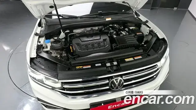 Volkswagen Tiguan Allspace 2024 — ფოტო 1/20