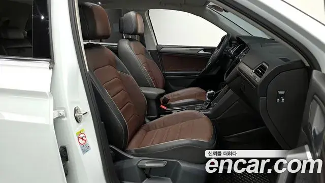 Volkswagen Tiguan Allspace 2024 — ფოტო 12/20