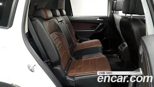 Volkswagen Tiguan Allspace 2024 — ფოტო 8/20