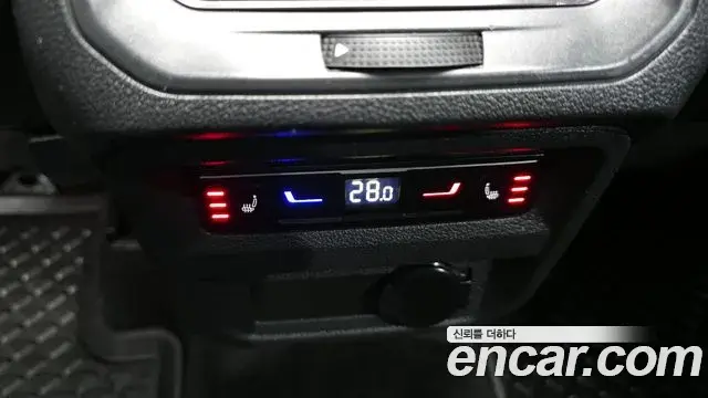 Volkswagen Tiguan Allspace 2024 — ფოტო 14/20