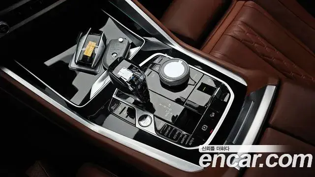 BMW X6 2023 — ფოტო 18/20