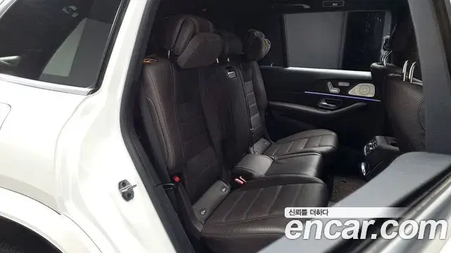 Mercedes-Benz GLS-Class 2022 — ფოტო 14/20